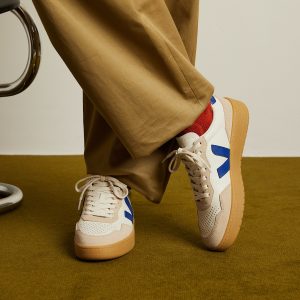 V-90 LEATHER PURE ATLANTIQUE ALMOND NATURAL