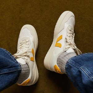 V-90 LEATHER WHITE SAFRAN